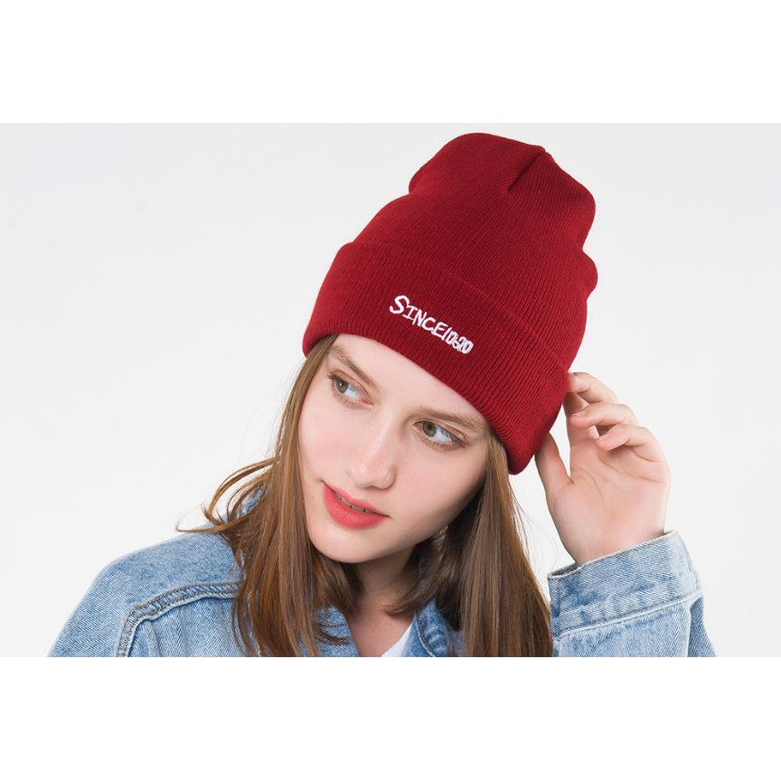 Mũ len phong cách Châu âu chữ thêu Hot 2019
