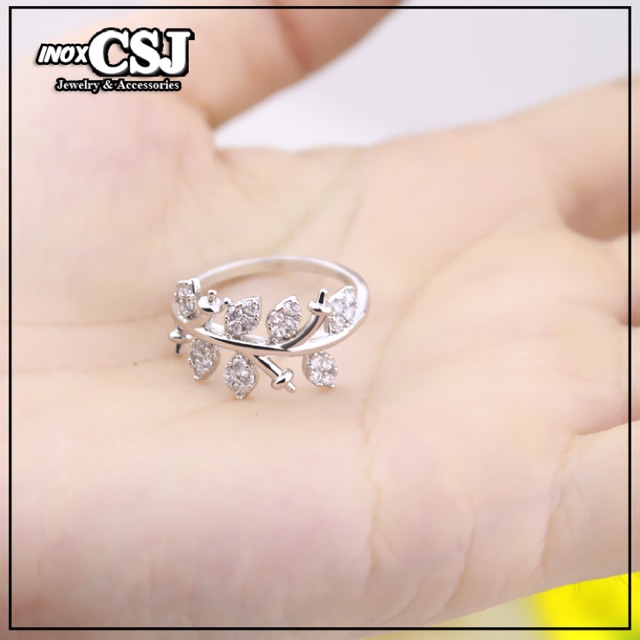 Nhẫn inox hình chiếc lá