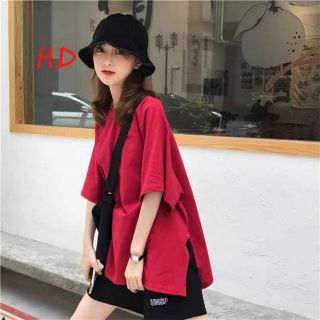 Set áo đỏ xẻ kèm quần đùi UNSP_HD