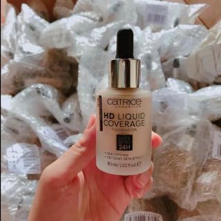 Kem nền CATRICE HD Liquid Coverage 24h