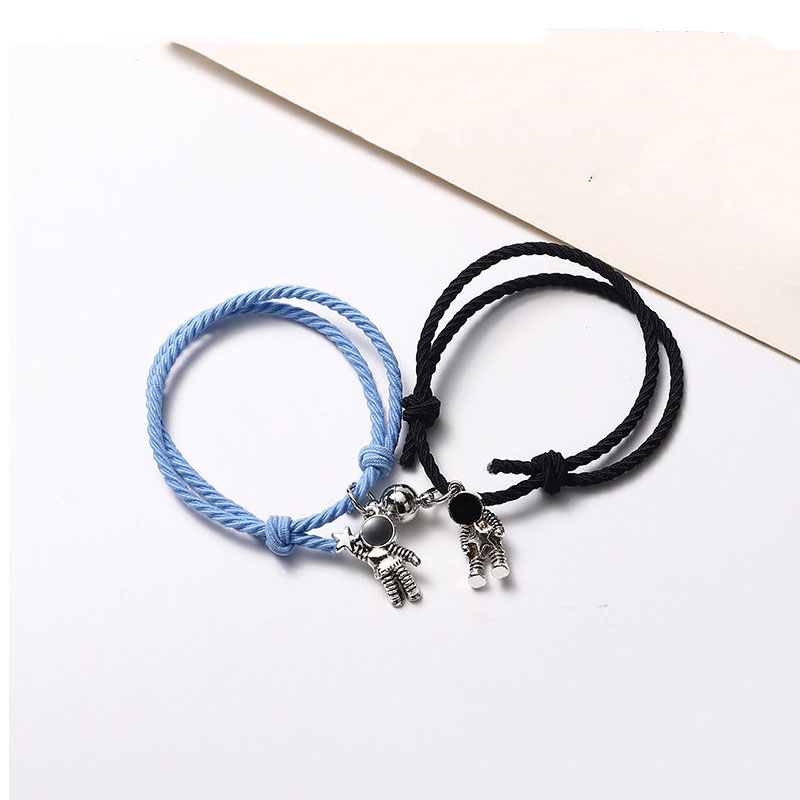 Set 2 Vòng Tay Nam Châm Cho Cặp Đôi