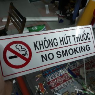 Bảng no smoking . Không hút thuốc