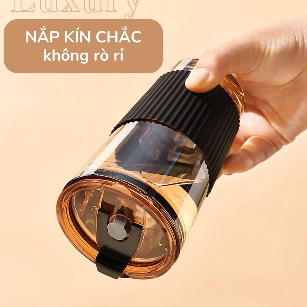 Cốc ly thuỷ tinh cao 450ml có nắp kèm ống hút màu hổ phách, ly thuỷ tinh bọc silicone sang trọng N02 K-House Smart