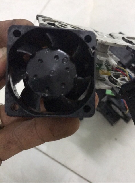Quạt bộ đôi micro fan dellta 1.8A gồm 2 quạt nhỏ 4cm dellta 12v 0.87A ghép lại tháo từ máy chủ