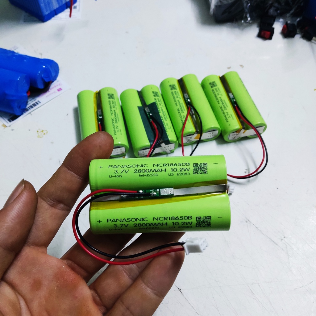 Pin 1S 4.2V 5600MAH 2 Cell PANASONIC. Dùng thay cho loa nghe nhạc, đèn, quạt sạc...Khối pin có mạch bảo vệ nên rất bền