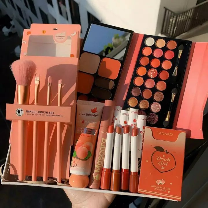 Trọn bộ mỹ phẩm Chuẩn Thái cho nàng chuyên nghiệp | BigBuy360 - bigbuy360.vn