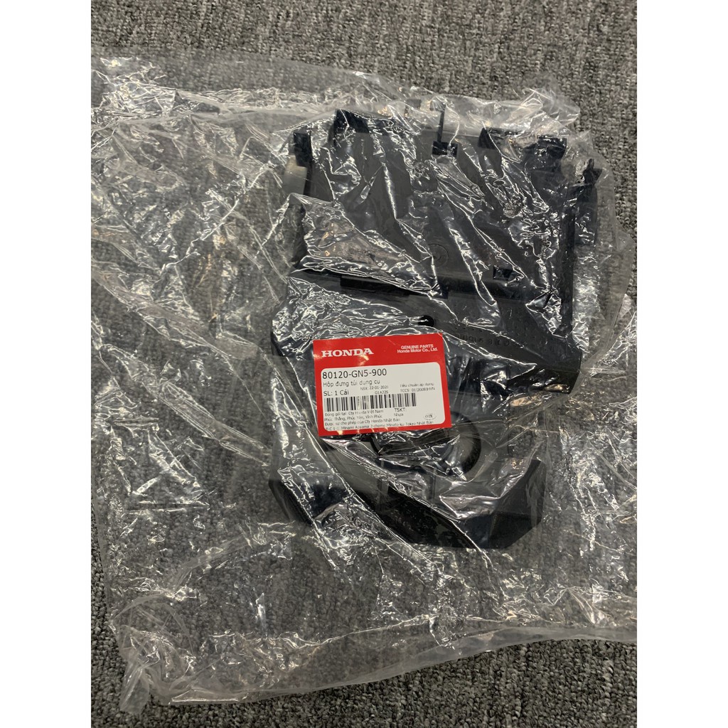 Cốp Đựng Đồ Dưới Yên Xe Dream [ LOẠI ĐẸP ] Cốp đồ nghề gắn đuôi xe chuẩn zin gắn cho dream Thái và Dream Việt