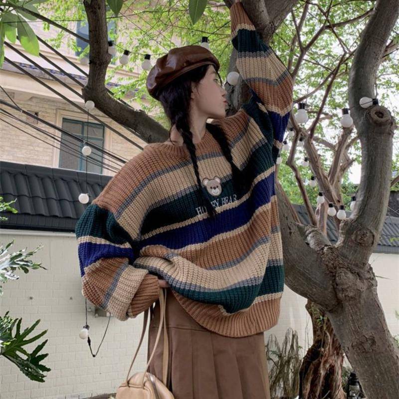 Áo Sweater Dệt Kim Cổ Tròn Họa Tiết Gấu Nâu Dễ Thương Cho Nữ