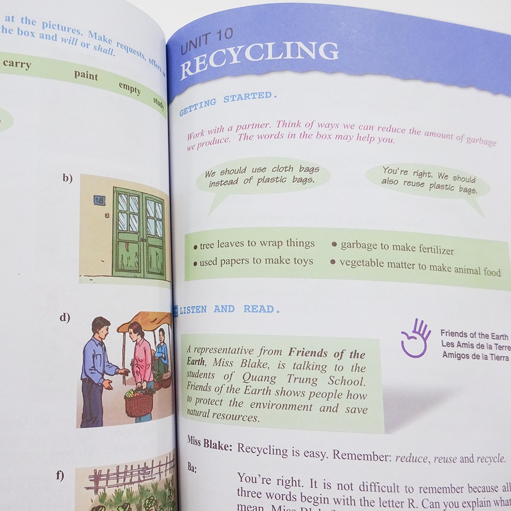 Sách - Tiếng Anh Lớp 8 - Kèm File Âm Thanh - Độc quyền Nhân Văn | BigBuy360 - bigbuy360.vn