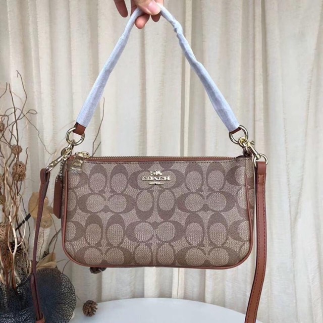 Túi đeo chéo Coach 1 ngăn siêu xịn