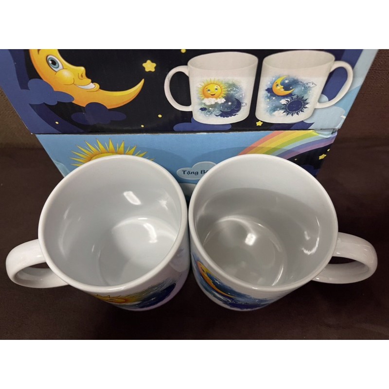 Bộ 2 ly gốm trắng hoạ tiết có quai - ly thủy tinh có nắp - ly dĩa gốm tráng men [ Hàng quà tặng P&amp;G ]