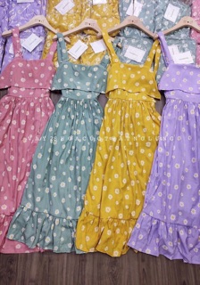 Đầm hoa cúc maxi tầng xinh