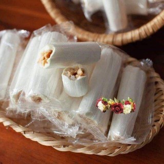1 chiếc kẹo dồi lạc chỉ với 1 k