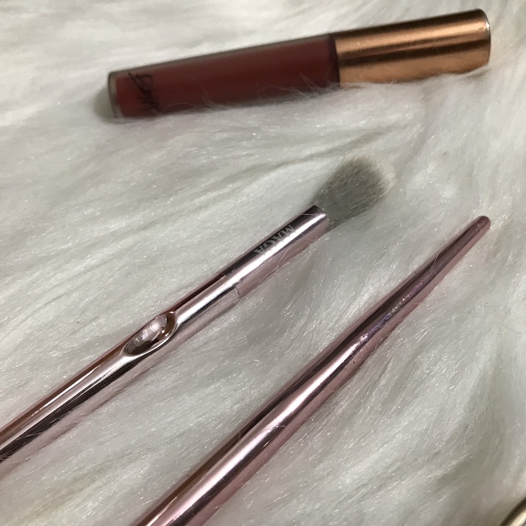 Cọ Trang Điểm Highlight MAGA (Hồng) (Không Logo)