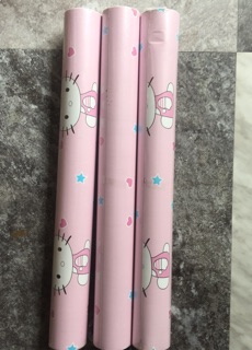Giấy dán tường hello kitty
