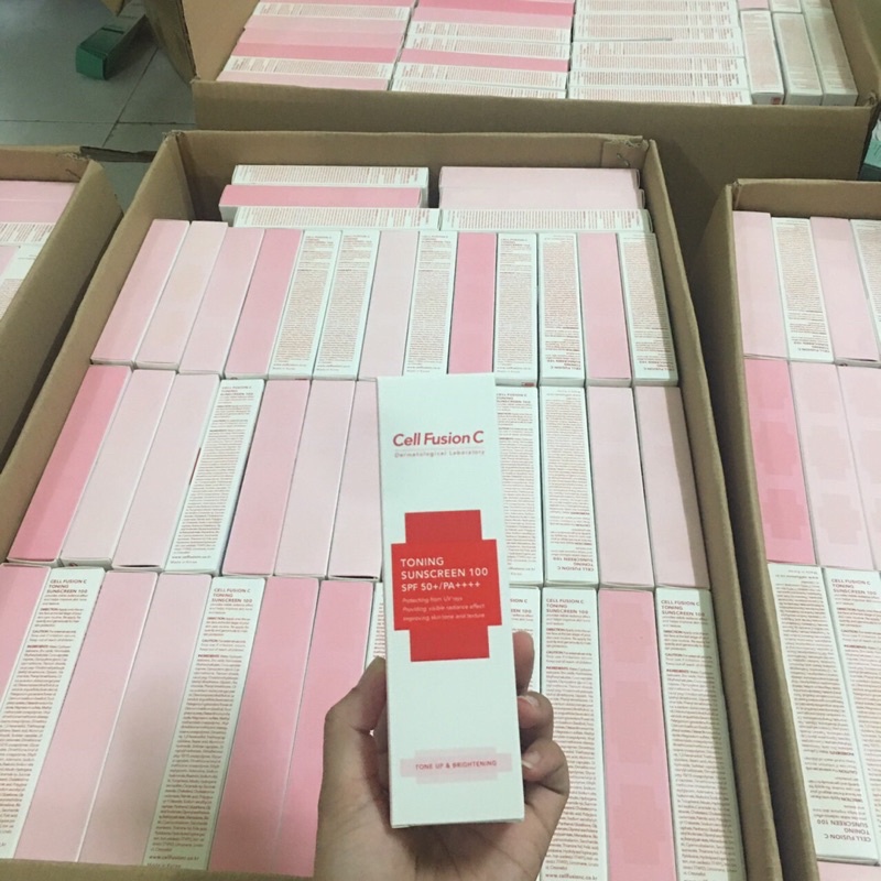 Kem chống nắng Cell Fusion C Laser Suncreen 100/Toning Suncream 100