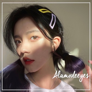 Lens nâu trong áp tròng