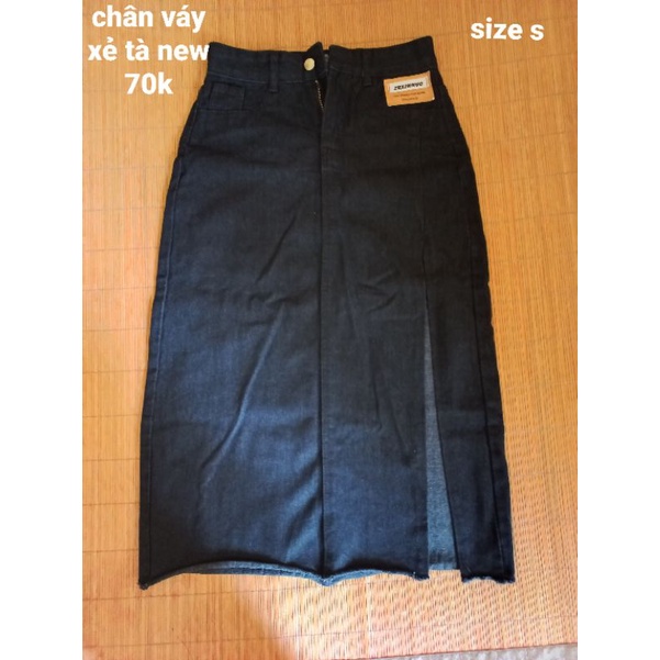 Pass/ thanh lý chân váy jeans xẻ tà new, chưa cắt khuy