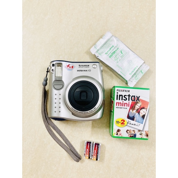 Máy chụp ảnh lấy liền Fujifilm Instax Mini 10 tặng kèm pin và 1 hộp film 10 tấm