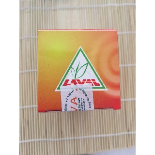 Dầu Tràm LAVA- Dầu Cho Mẹ Và Bé ( 100ml )