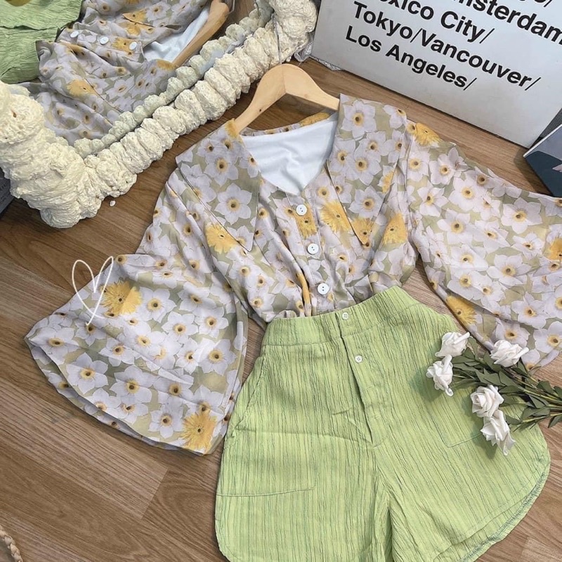 Set Áo Hoa Nhí Tay Bồng kèm Quần Xanh có chun sau