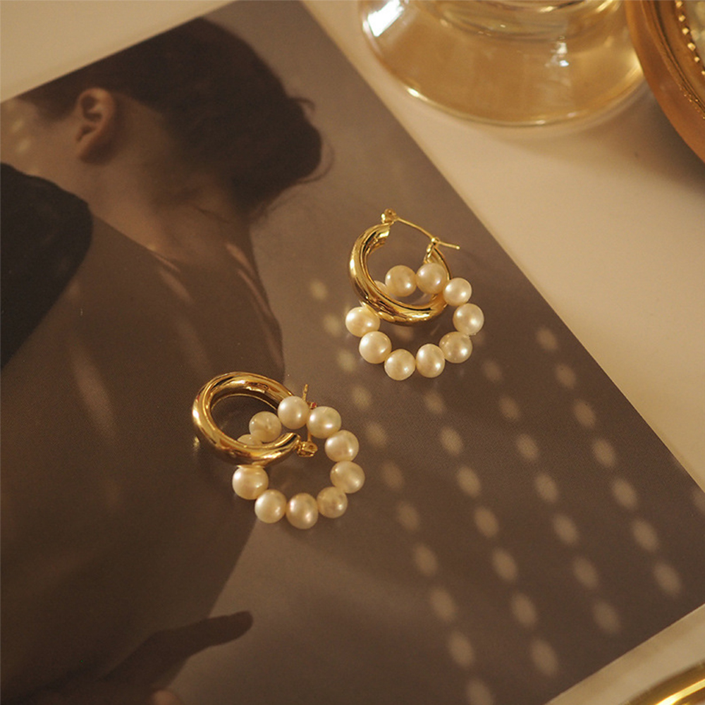 FORBETTER Women Pearl Earrings Chunky Fashion Jewelry Hoop Earrings Elegant Charm Fashion Temperament Ladies Vintage Freshwater Pearl