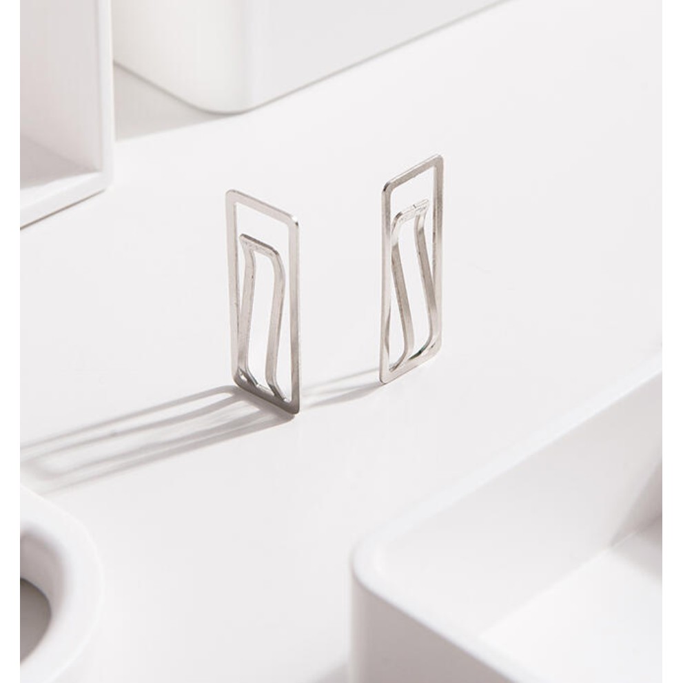 Kẹp giấy hình chữ U tiện dụng