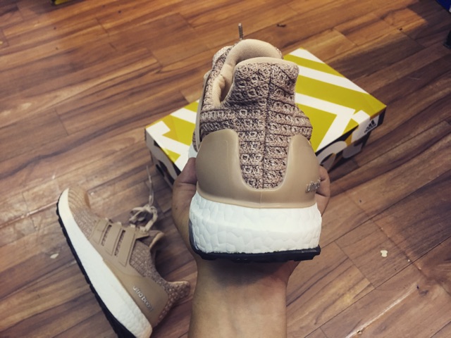 Giày Ultraboost 4.0 hồng đất