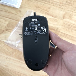 [Giảm 2% nhập "TAPHCLMC6" ] Chuột máy tính có dây Logitech B100 DGW SPC phân phối
