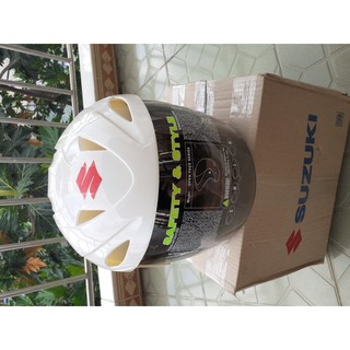 Nón bảo hiểm Suzuki (trắng) Indonesia