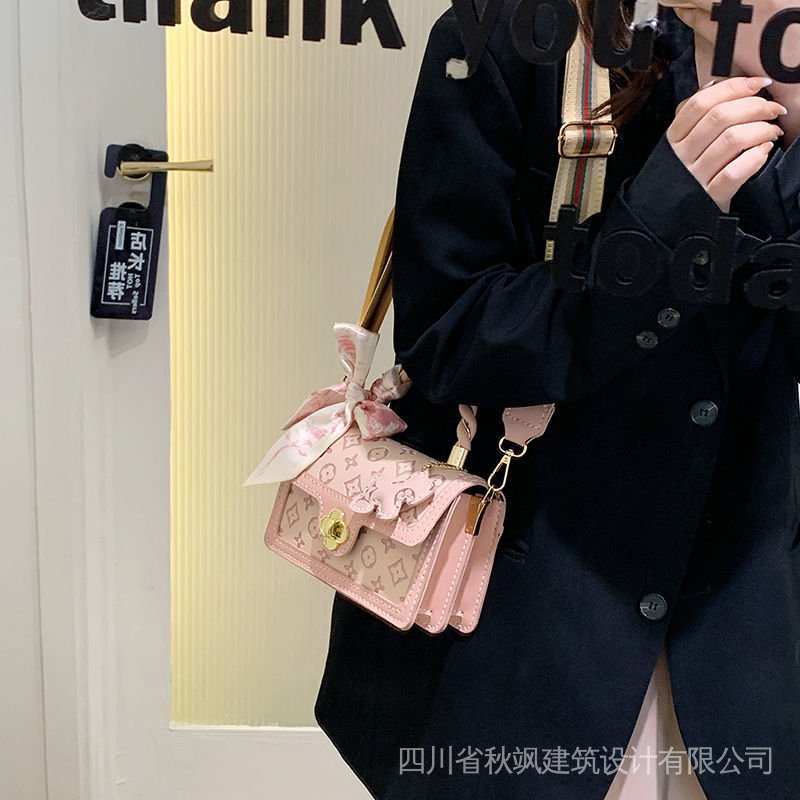 Túi Đeo Chéo Vai Đan Tay Thủ Công diy Có Hương Thơm Thời Thượng Cho Nữ Cqp3