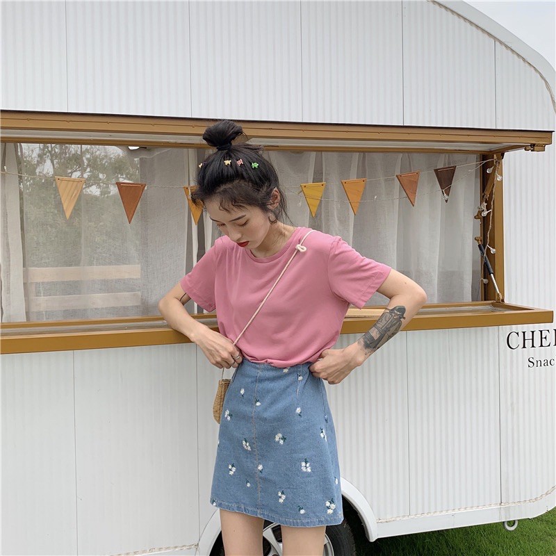 Chân váy jean thêu hoa A-line/ mini skirt SẴN