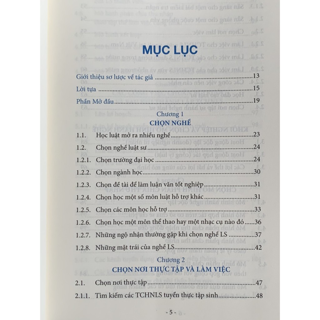 [Mã LT50 giảm 50k đơn 250k] Sách - Hướng dẫn khởi nghiệp với nghề luật sư (bản đầu tiên)