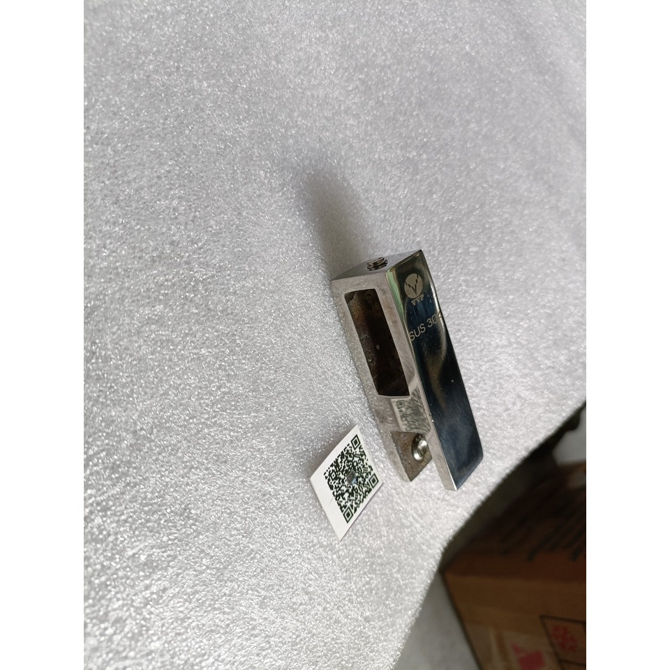 Phụ kiện khớp nối inox vuông 10-30  thép không gỉ