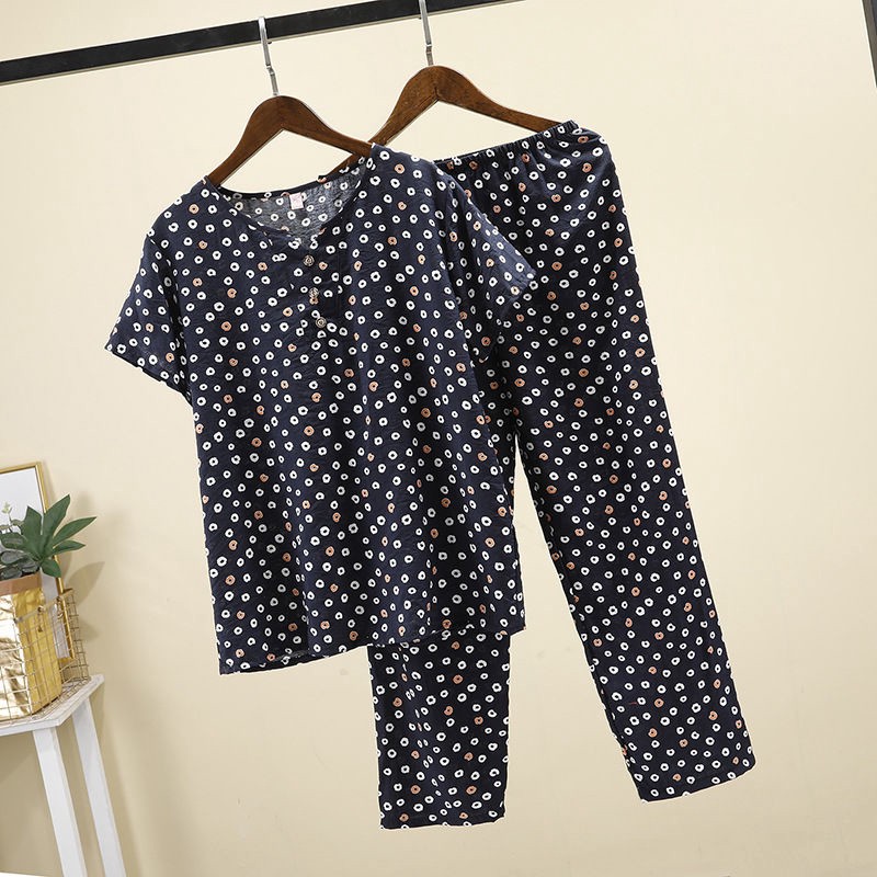 Bộ đồ ngủ ngắn tay dáng rộng họa tiết chấm bi