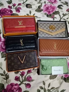 Ví cầm tay