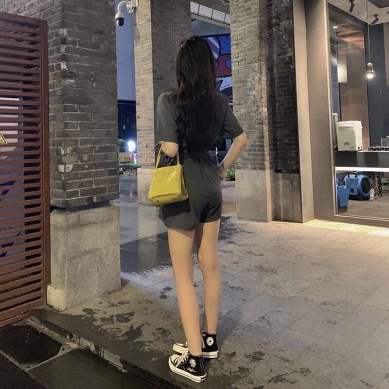 JUMSUIT cổ vest dây buộc eo, jumsuit cộc đùi màu đen style ulzzang
