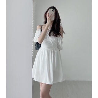 V6891 Váy trễ vai cổ yếm Audrey