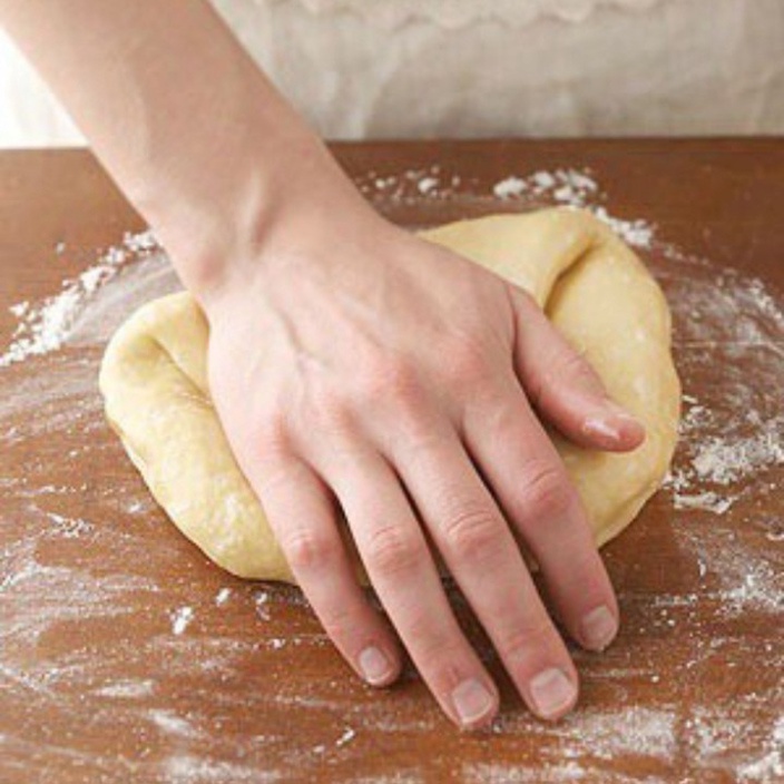 Máy cán mỳ - máy làm mỳ sợi đa năng đơn giản dễ sử dụng