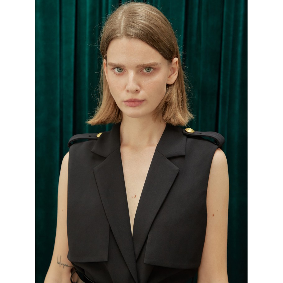 [Mã WABRCCS1 giảm 10% đơn 99K] COCO SIN - Áo Vest Đen Đính Nút Gold Kèm Belt | BigBuy360 - bigbuy360.vn