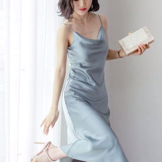 [sẵn] Váy 2 dây cổ đổ basic