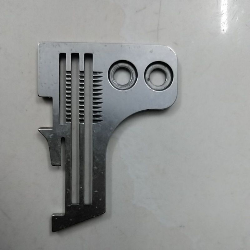 Bộ mặt nguyệt răng cưa máy vắt sổ M752-17.