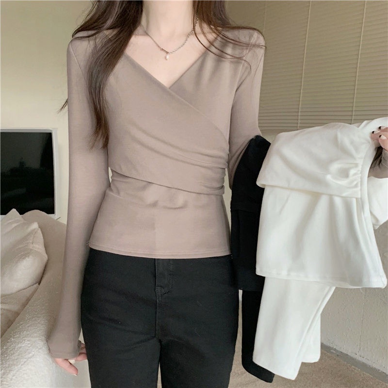 Áothun tay dài cổ chữ V màu đen thời trang thu đông cho nữ