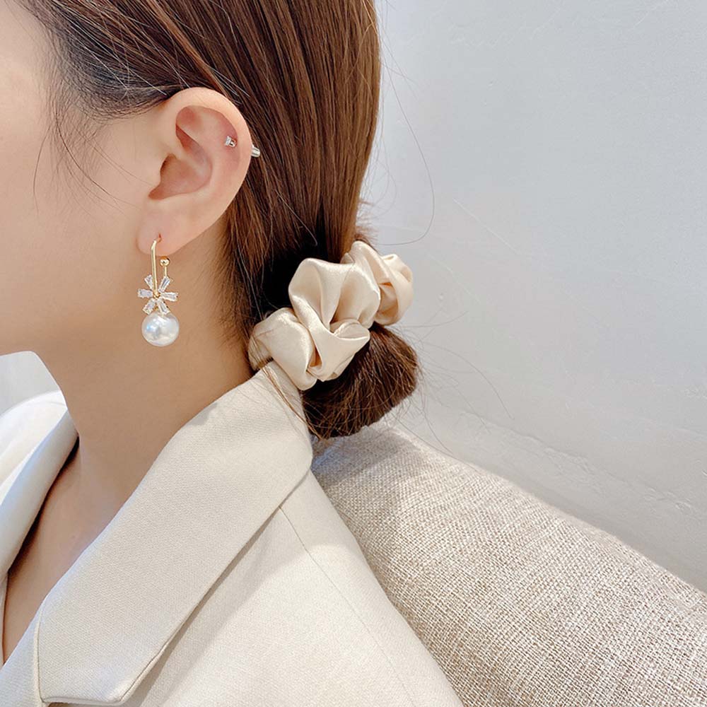 Khuyên Tai Nữ Trang Dáng Dài Tạo Hình Độc Đáo