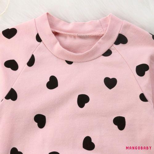 Bộ áo liền quần họa tiết trái tim màu hồng kèm quần dài họa tiết kẻ sọc và băng đô cho trẻ sơ sinh