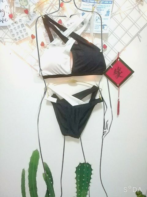 [300k]Bikini 2 màu đen và trắng | BigBuy360 - bigbuy360.vn
