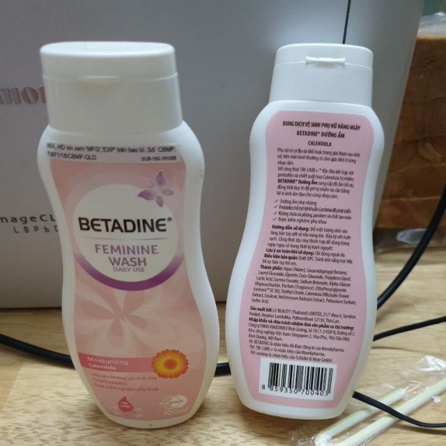 Dung dịch vệ sinh phụ nữ Betadine Moisturising - c