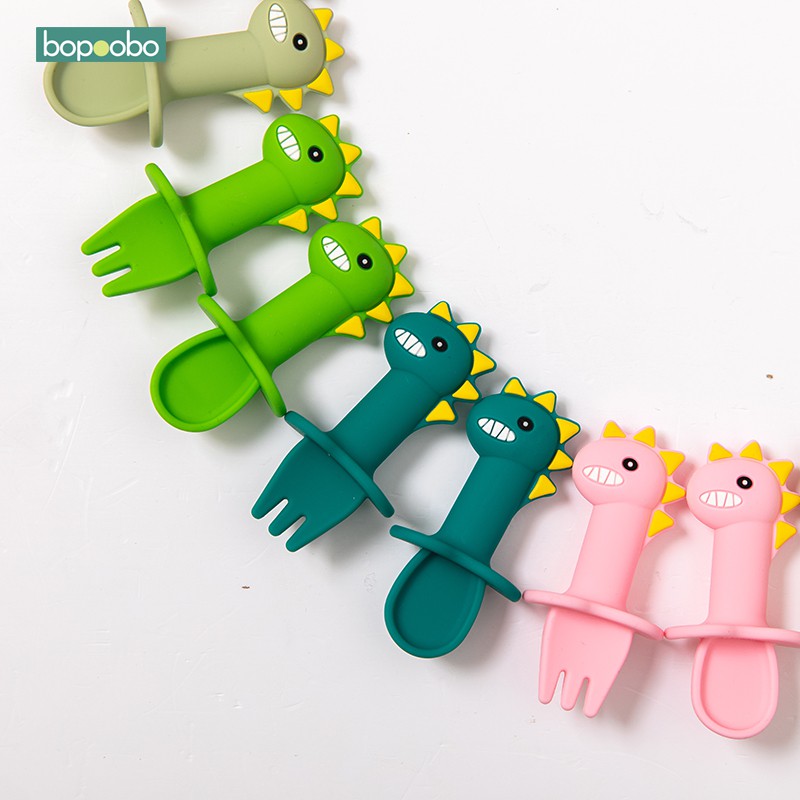 bopoobo Kids 1 bộ Bộ đồ ăn cho bé Nĩa silicone Bộ thìa hoạt hình Muỗng mềm Sản phẩm cho trẻ ăn dặm Bộ đồ ăn đào tạo bổ sung