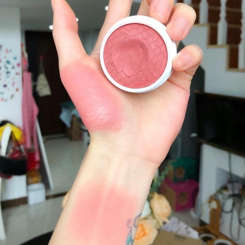 PHẤN MÁ COLOURPOP SUPERSHOCK