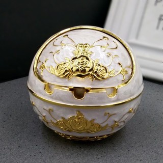 Gạt Tàn Thuốc Hoàng Gia